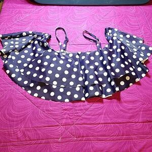✔ 5 for $25 Navy and white swim top size small